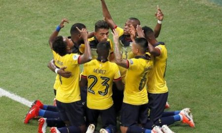 Posible alineación de Ecuador previo al duelo ante Colombia
