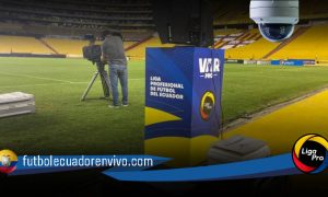 Cámara oculta en la zona del VAR en el partido de ida Barcelona - Liga de Quito